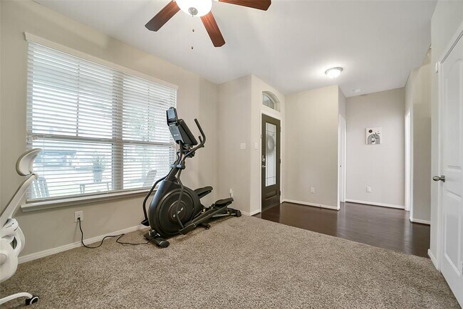 Foto del edificio - 23611 Monte Lago Ln