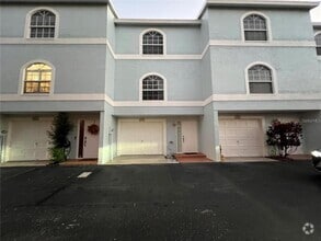 Building Photo - 751 Pinellas Bayway S