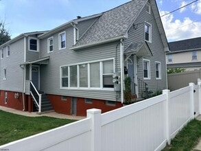 Building Photo - 222 Boston Ave