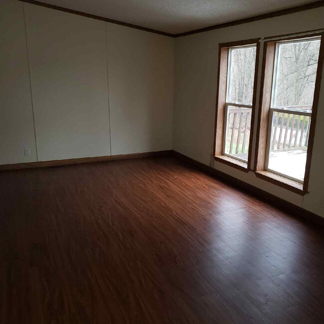 Building Photo - 3406 OH-83
