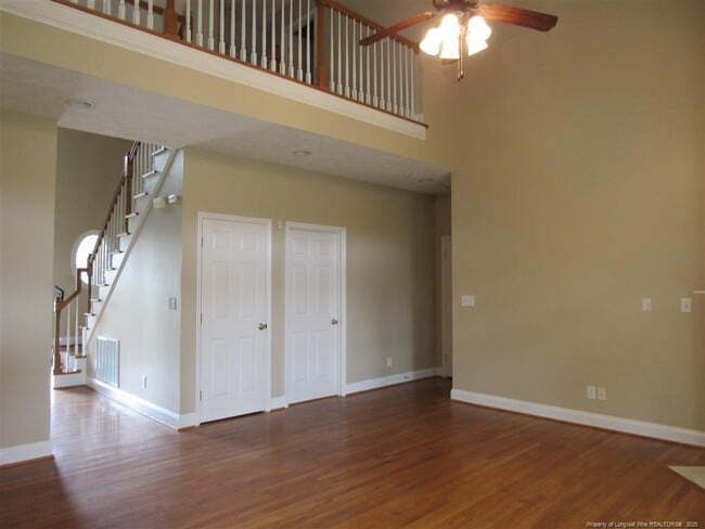 Building Photo - 3000 Metthame Dr