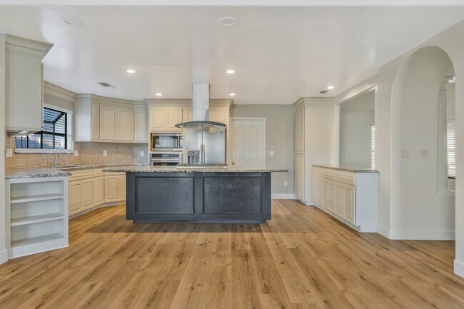 Building Photo - 5106 Glacier Canyon Ct