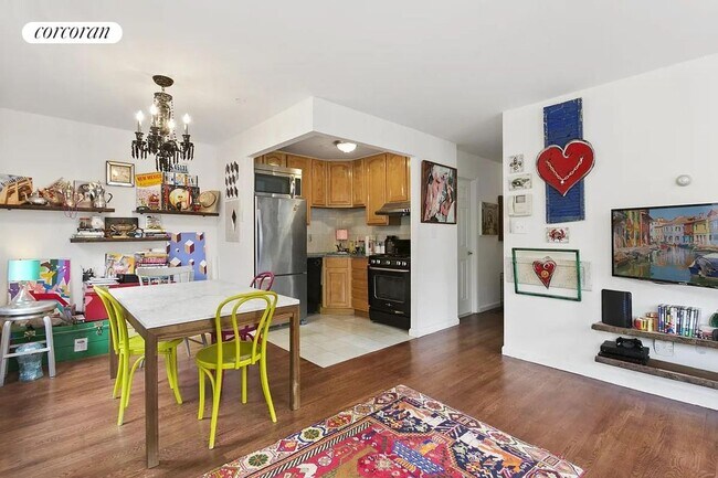 Foto del edificio - 753 E 5th St