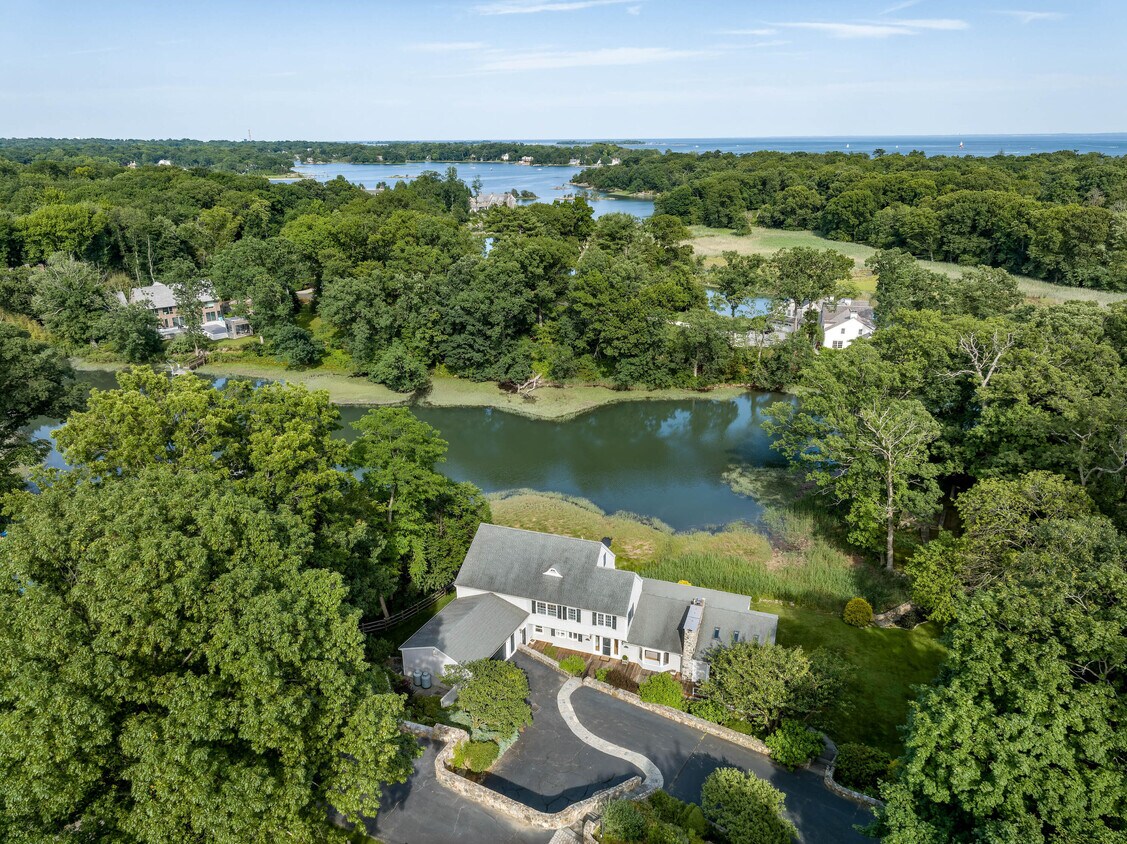 152 Goodwives River Rd, Darien, CT 06820 House Rental in Darien, CT