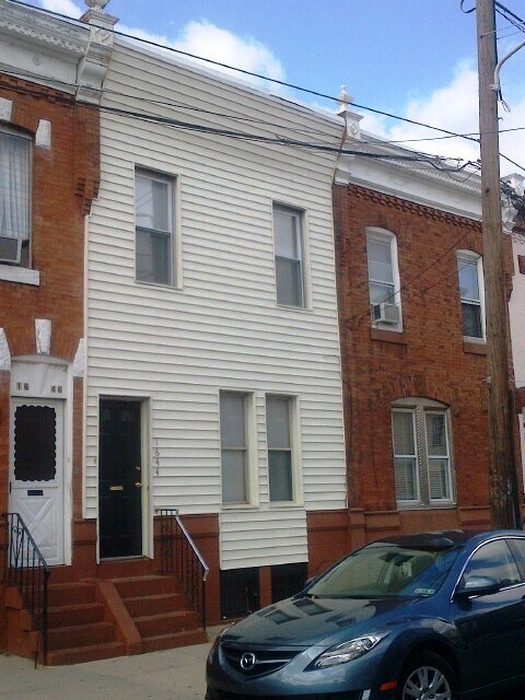 Foto del edificio - 24th & Tasker Street- Point Breeze-South Philadelphia