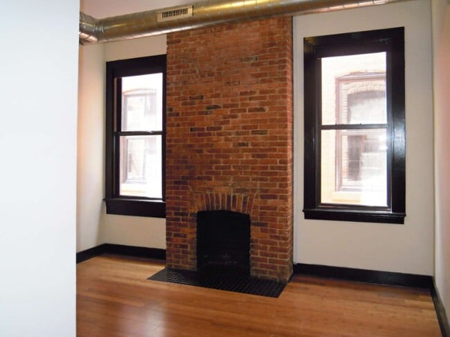 Photo - 2012 E Carson St Apartment