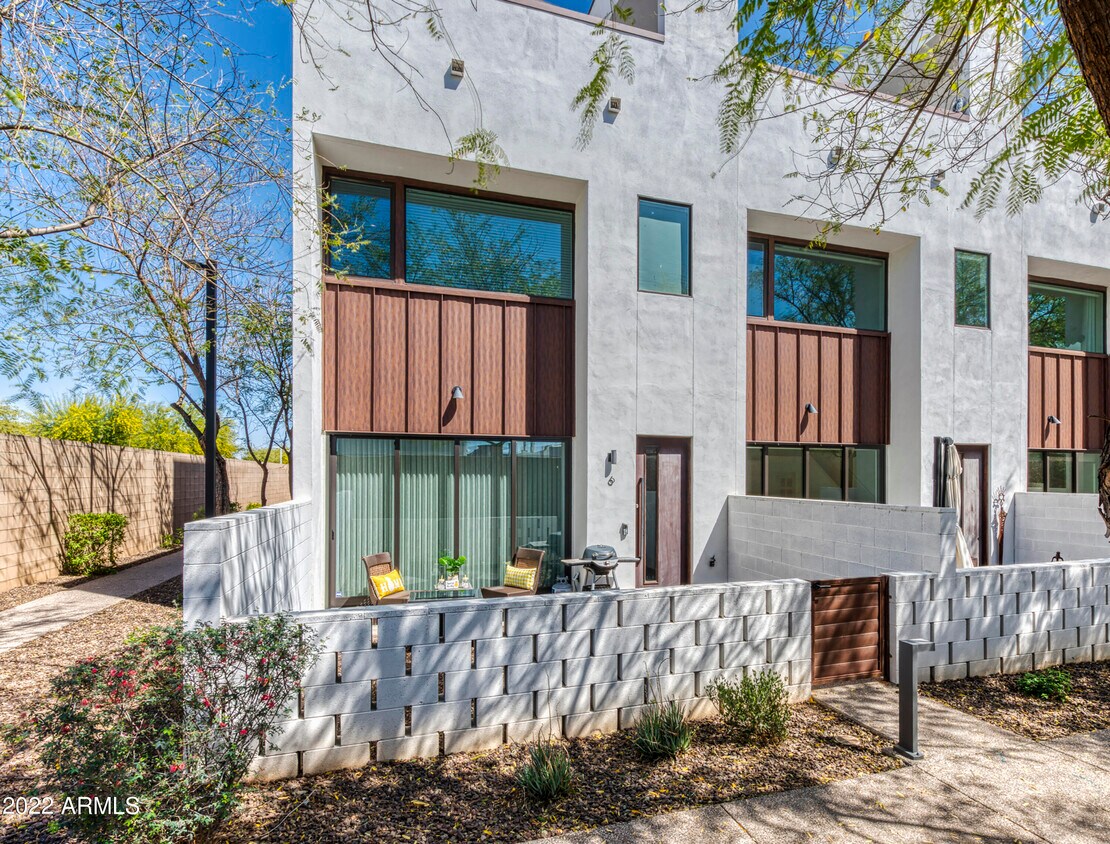 Foto principal - 540 W Mariposa St