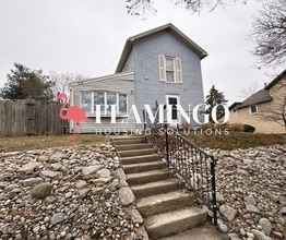 Building Photo - 214 W Main St