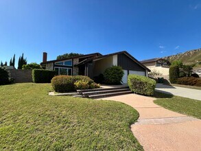 Building Photo - 11735 La Tierra Ct