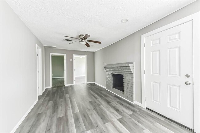 Foto del edificio - 14249 Brownsville St