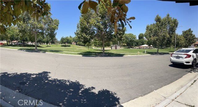 Building Photo - 2112 Siskiyou Ln