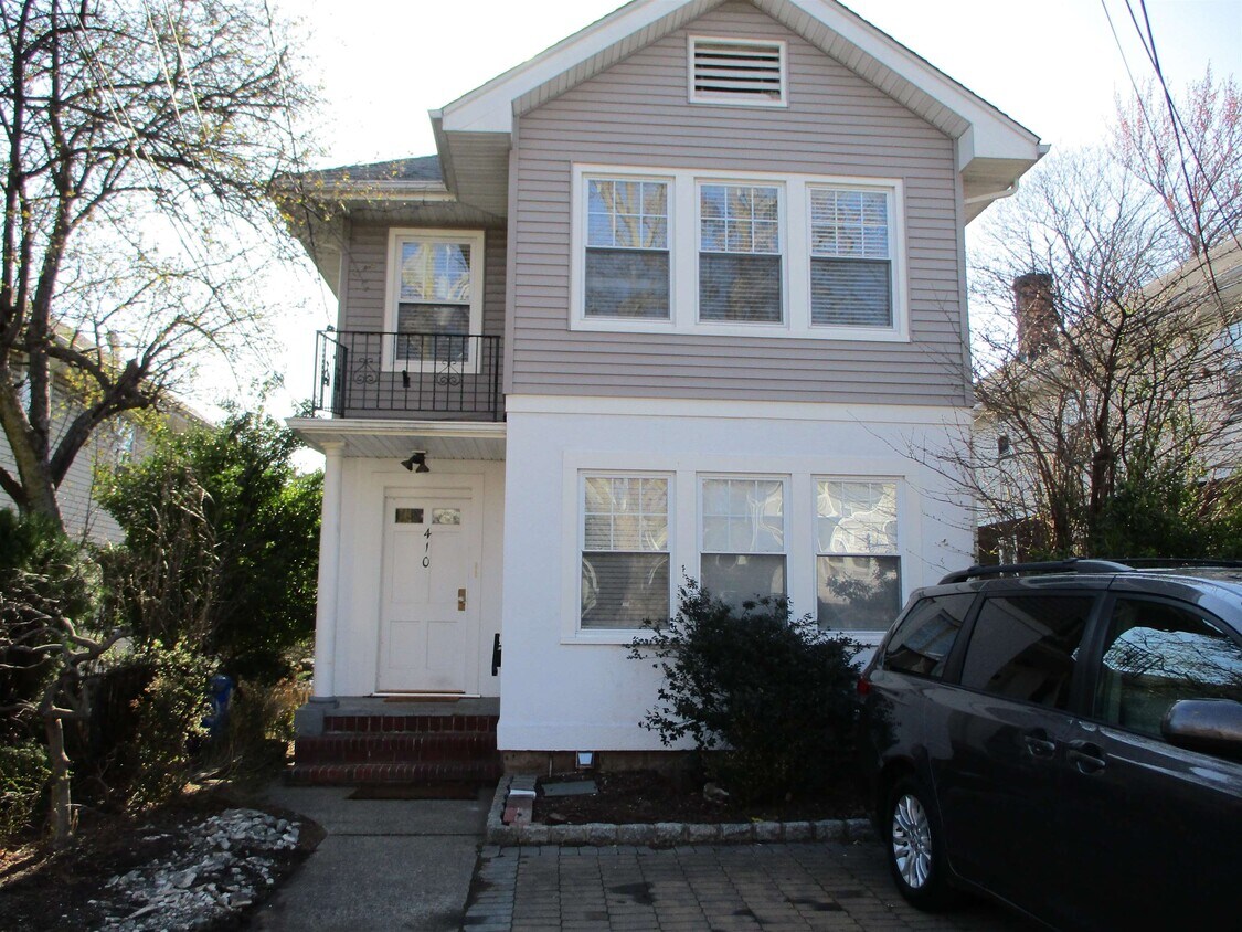 410 Morse Ave, Ridgefield, NJ 07657 Condo for Rent in Ridgefield, NJ