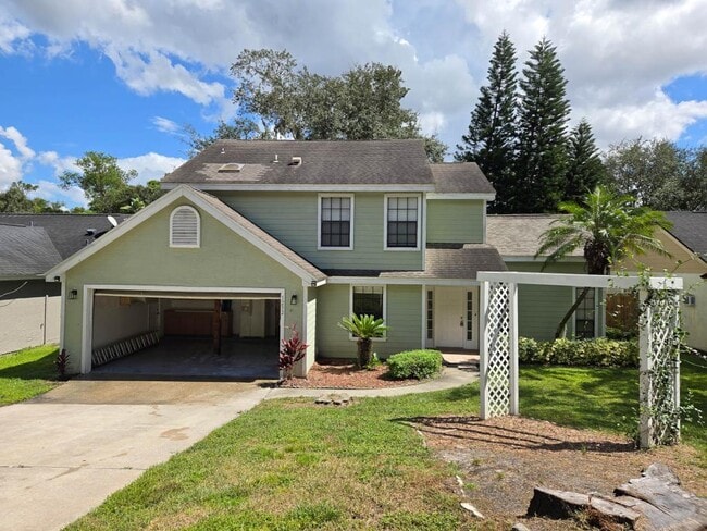 Photo - 1232 Woodridge Ct House