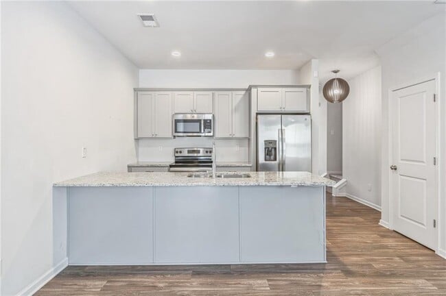 Building Photo - 3122 Meadowstone Ln SW
