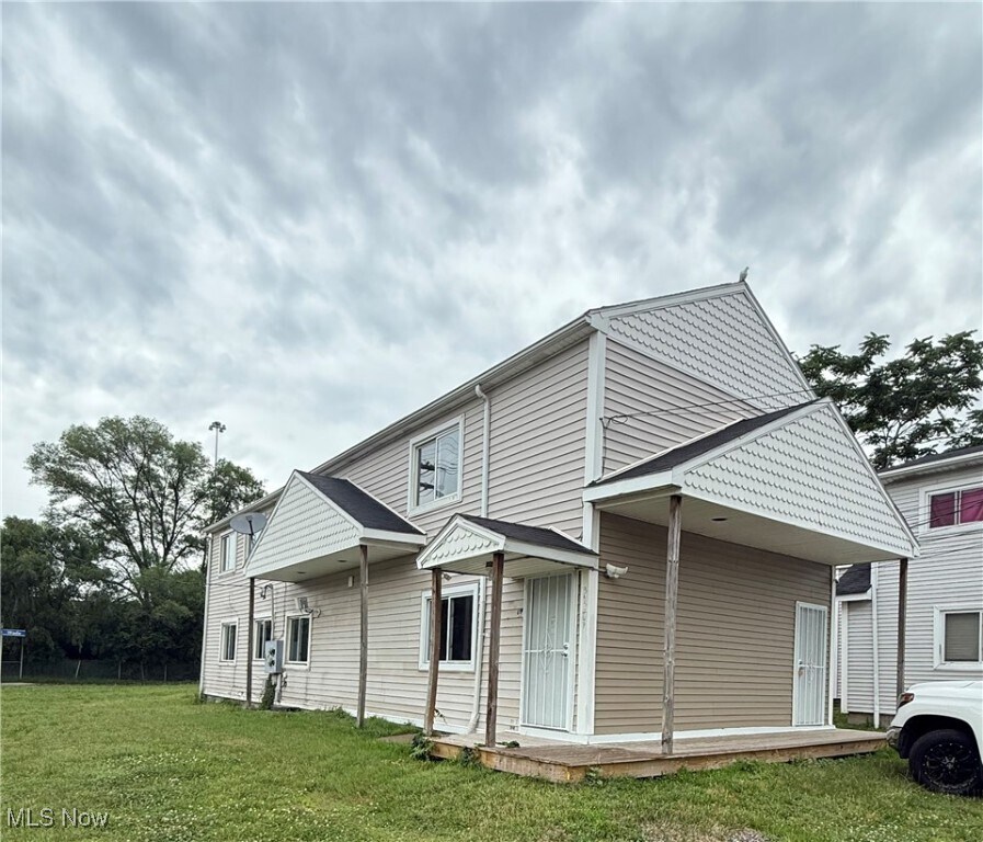 Foto principal - 3457 Wade Ave