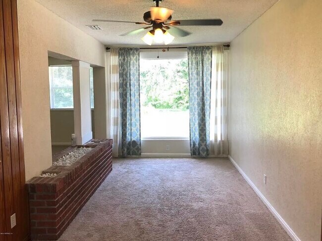 Foto del edificio - 1454 Ribault Scenic Dr