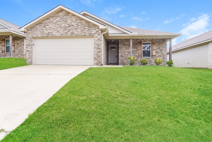 Foto principal - 16363 Pottery Ln
