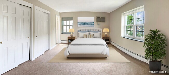 Dormitorio principal con baño privado - 48 Bigelow Ave