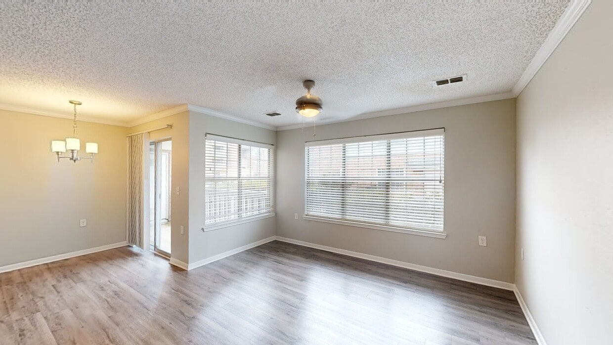 Photo - Arbors River Oaks Apartments