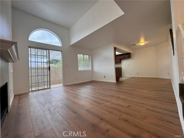 Foto del edificio - 1081 E Grand Ave