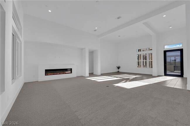 Building Photo - 4792 Outlook Peak St