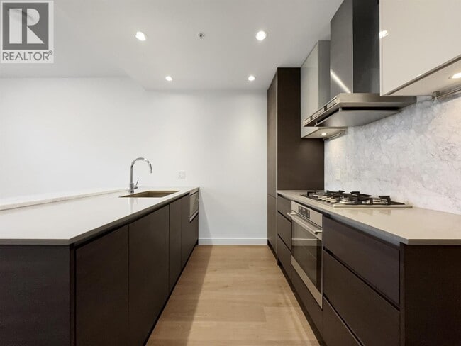 Building Photo - 6098 Station St