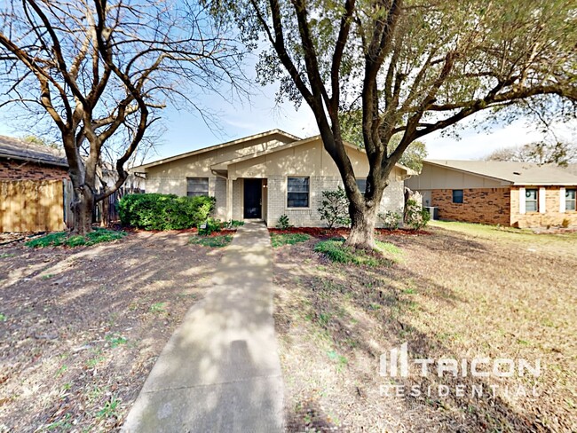 Building Photo - 7125 Hardwood Trail