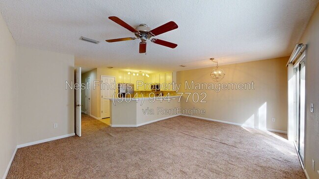 Foto del edificio - 1002 N Black Cherry Dr