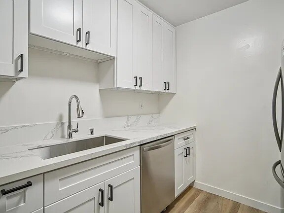 Foto del edificio - 2774 Myra St