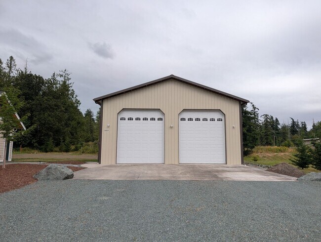 Foto del edificio - 13837 Bay View Road