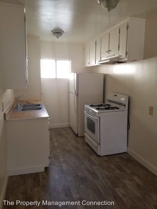 Primary Photo - 2315 W Compton Blvd