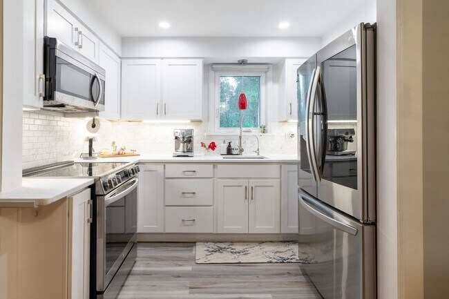 Foto del edificio - 410 Farmington Ave