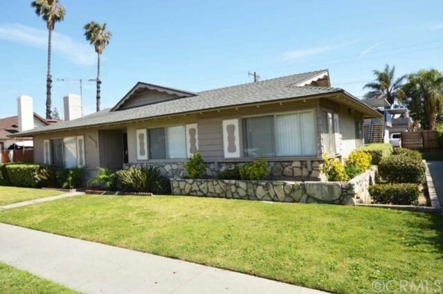 Building Photo - 1558 E Benmore Ln