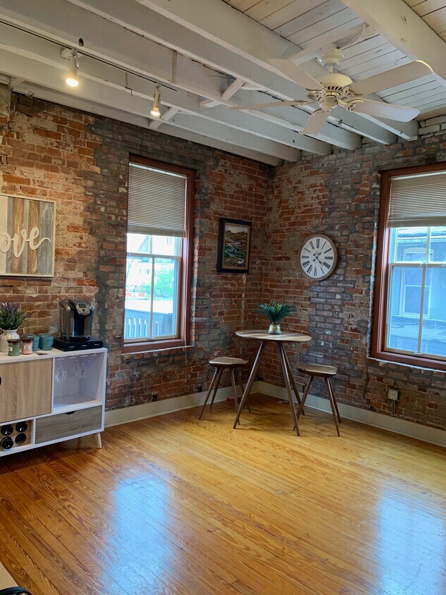 Foto principal - 413 Locust St