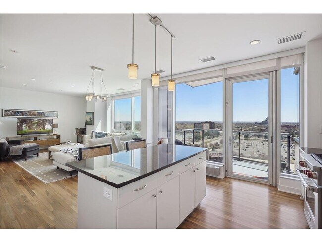 Foto del edificio - 3209 Galleria