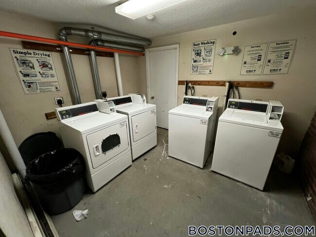 Foto del edificio - 61 S Huntington Ave