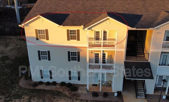 Building Photo - 631 McKenna Cir