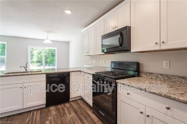 Building Photo - 4007 Meredith Woods Ln