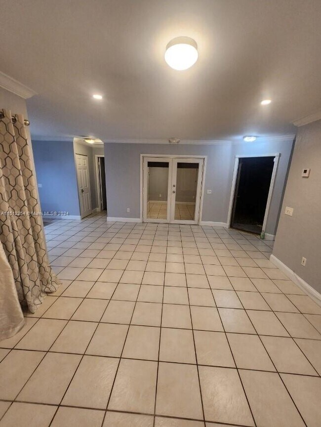 Building Photo - 15245 SW 45th Terrace