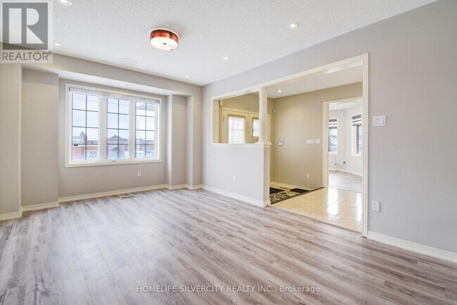Building Photo - 515 Nairn Circle