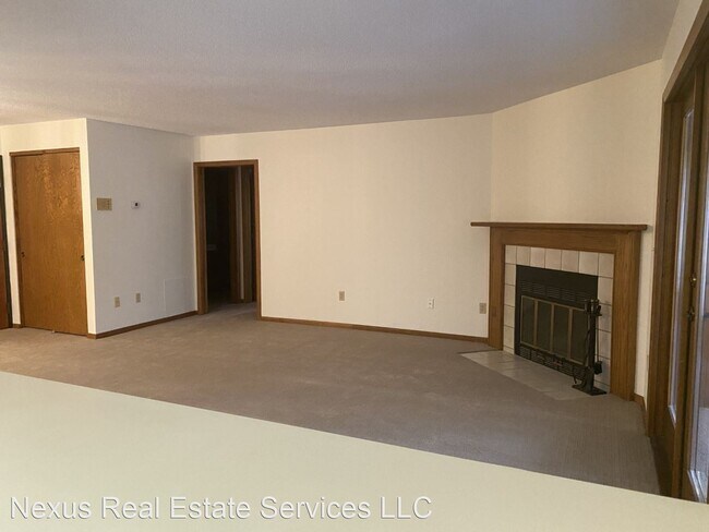 Building Photo - 2 br, 2 bath House - 4815 Babcock Trail 1010