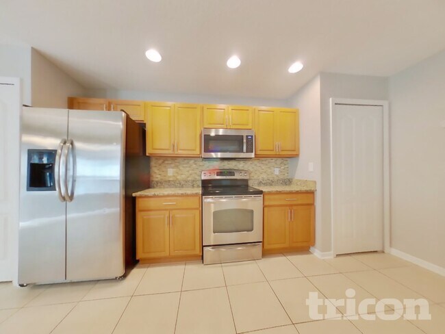 Foto del edificio - 3423 98th St E