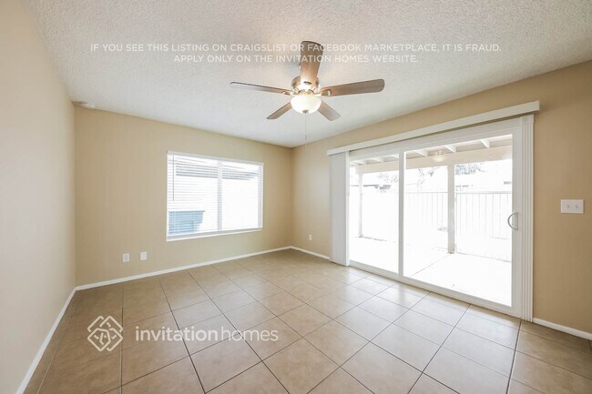 Building Photo - 9635 N 35th Ln