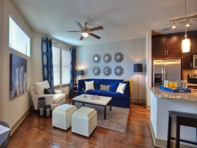 Building Photo - 2 bedroom in Dallas TX 75206
