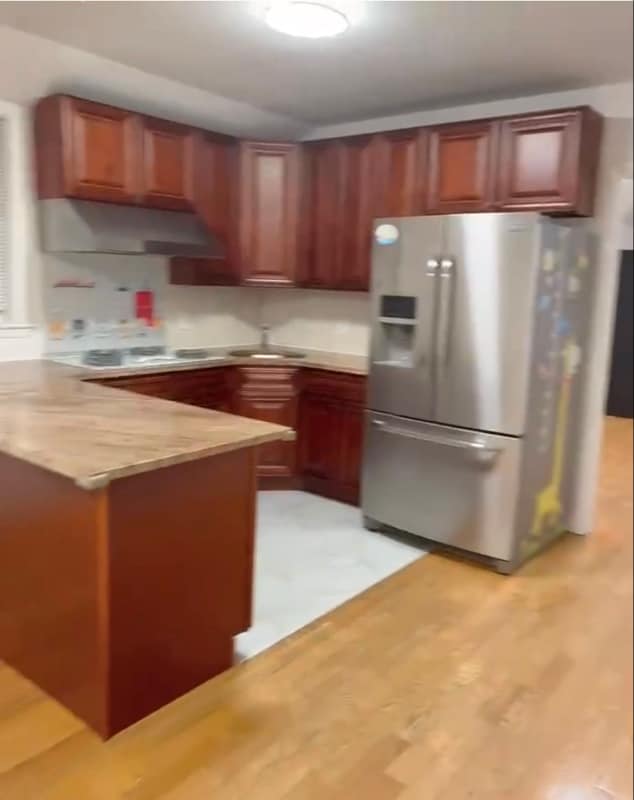 Photo - 9-24 College Point Blvd Townhome