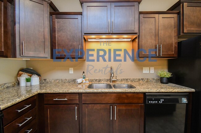 Foto del edificio - 7438 S Louise Ave