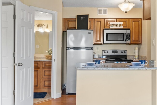 The Pawn - 1 Bed / 1 Bath - 631-661 Sq.Ft. - Willowbend