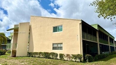 Building Photo - 4124 NW 88th Ave
