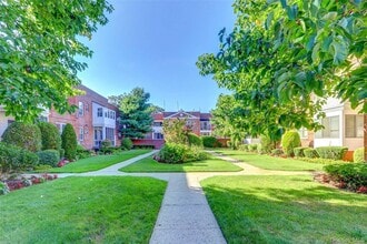 Building Photo - 284 Central Ave