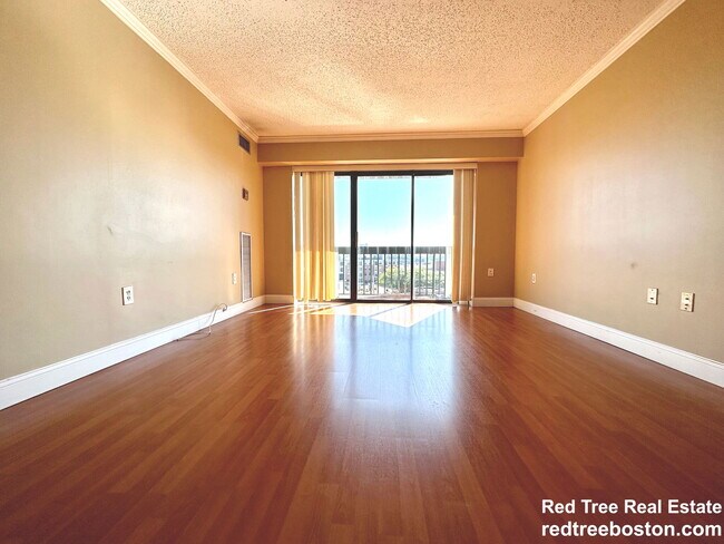 Photo - 15 N Beacon St Apartment